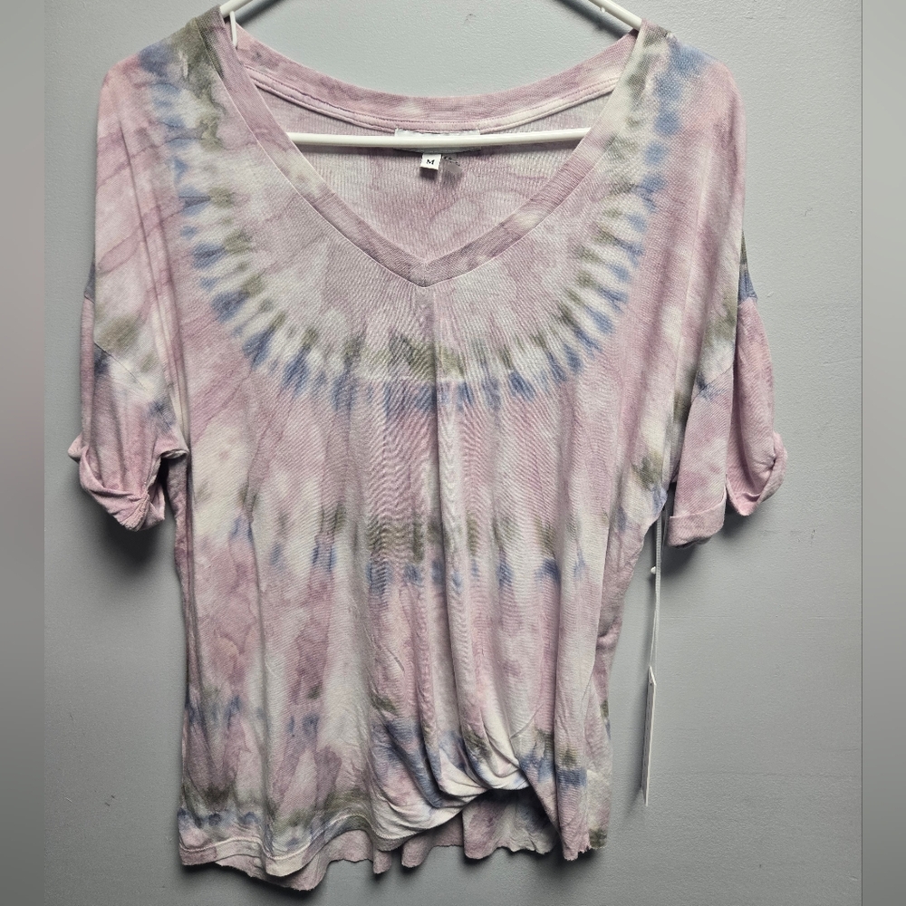 NWT Young Fabulous & Broke Short Sleeve V-Neck Tie Dye Twisted Front Top Size M